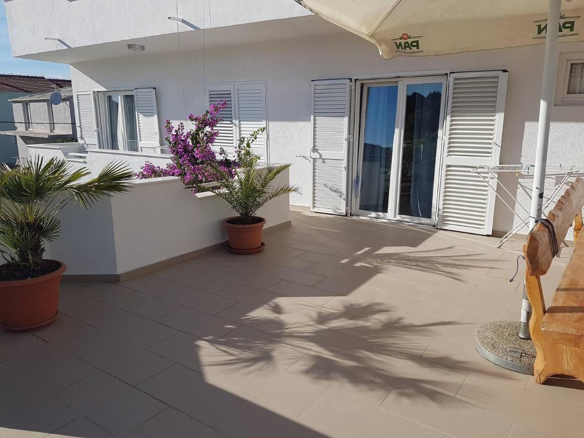 Apartmani Slavica Biograd Na Moru Εξωτερικό φωτογραφία