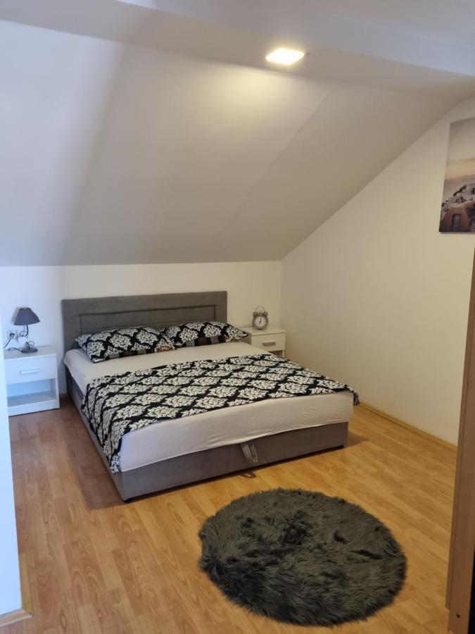 Apartmani Slavica Biograd Na Moru Εξωτερικό φωτογραφία